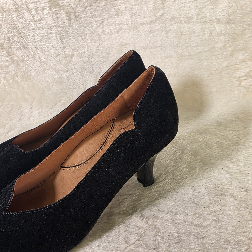 L'Amour Des Pieds Suede Velvety Heels Scalloped V-Cut Formal Pumps Black Women 9 - Picture 2 of 8